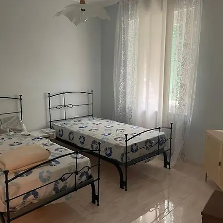 Vicinoalcentrocitta'virgiliohouse Apartman Civitanova Marche